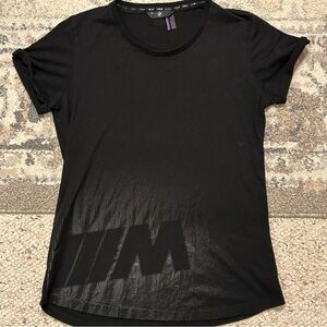 BMW M Women’s Medium Black Short Sleeve Logo Print Luxury Sports Car T-Shirt